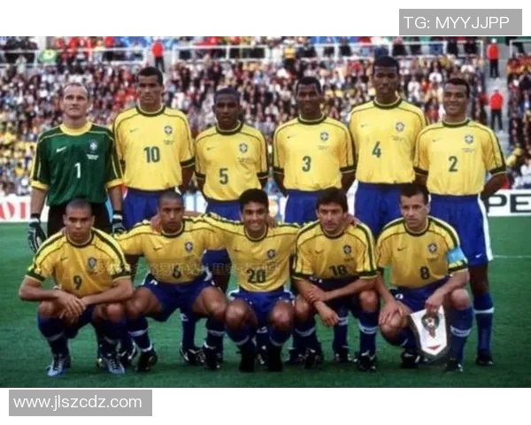 世界足球巨星祖籍探秘与文化根源全景盘点