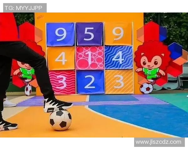 九宫格足球球星大解析：从技术特点到球场风采一网打尽