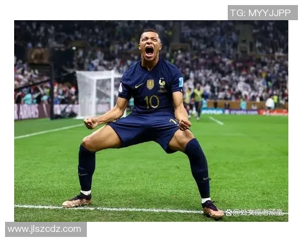 法国足球十位传奇球星的荣耀时刻与影响力解析 法国足球十位传奇球星的荣耀时刻与影响力解析